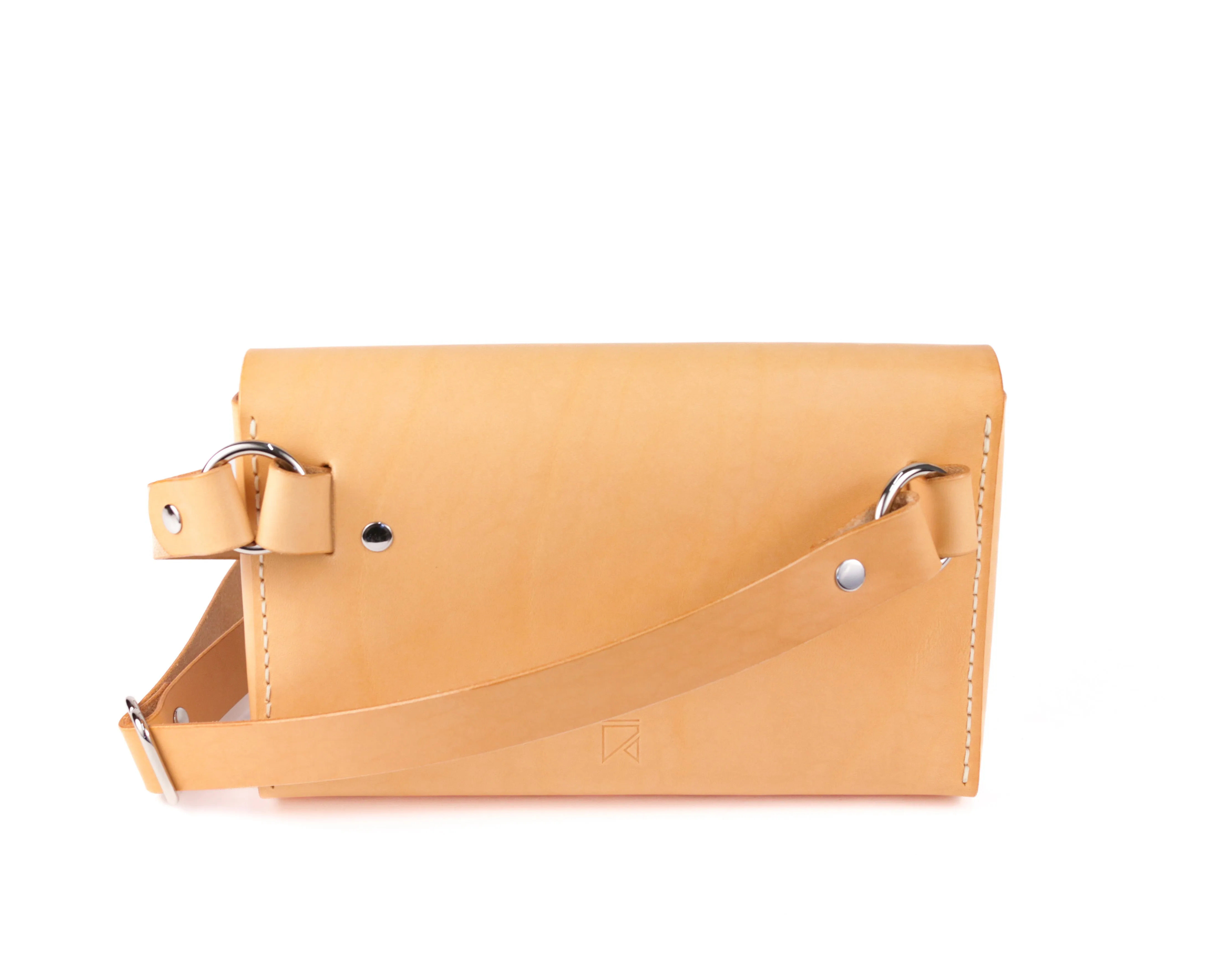 Carlile Sling Bag: Tan