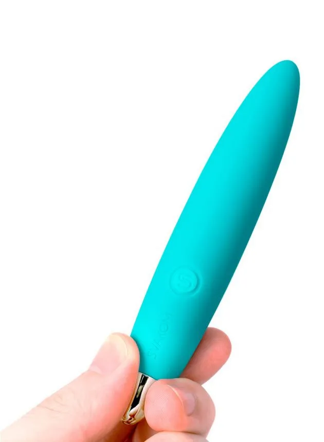 Sure! Here’s an optimized title for the SVAKOM Daisy On-the-Go Bullet Vibrator:

**SVAKOM Daisy Portable Bullet Vibrator - Compact, Discreet, and Powerful for Travel Pleasure**